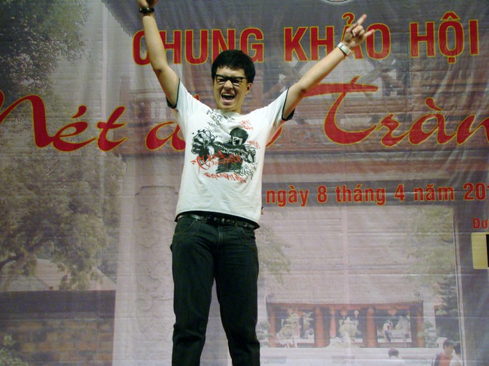 Tiết mục nhảy hiện đại của nam sinh Trường Phạm Hồng Thái, Ba Đình đã khấy động cuộc thi